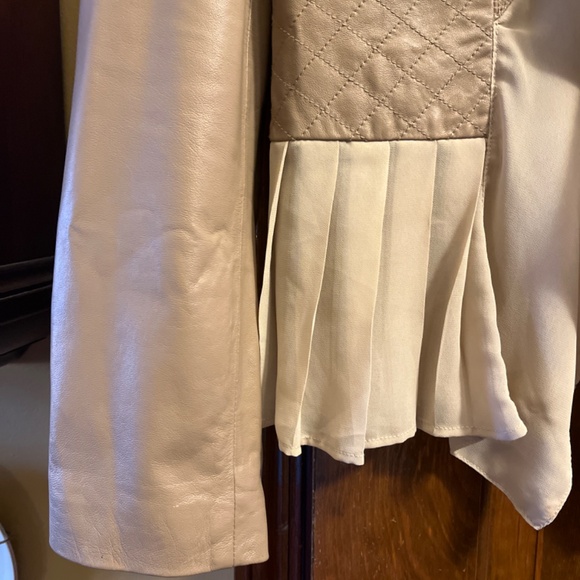 Super Cute Real Nappa Leather Jacket.  Taupe Color Leather.  Sz. 10. - Picture 4 of 13